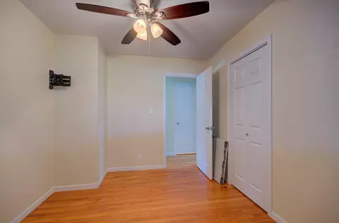 Bedroom - 807 Pearson Dr, Joliet, IL 60435 photo 3 of 5