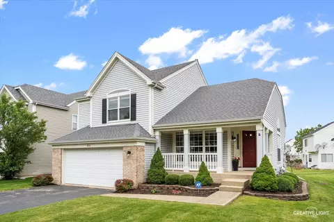 856 Violet Cir, Naperville, IL 60540