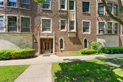 6906 S Oglesby Ave #2, Chicago, IL 60649