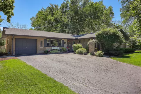 5921 Washington St, Downers Grove, IL 60516