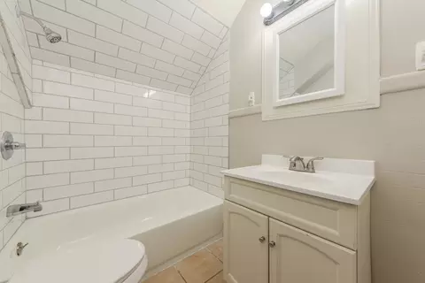 37-39 S Porter St, Elgin, IL 60120 photo 9