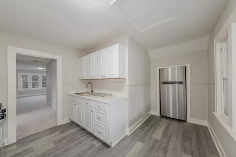 37-39 S Porter St, Elgin, IL 60120 photo 5