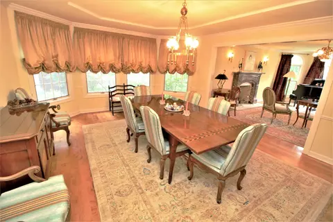 Dining - 16556 County Line Rd, Capron, IL 61012 photo 1 of 3