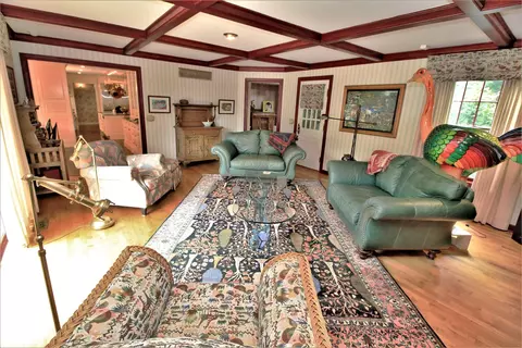 Living - 16556 County Line Rd, Capron, IL 61012 photo 3 of 7