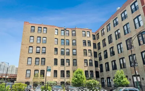 525 N Halsted St #503, Chicago, IL 60642