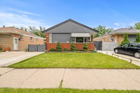 7739 S Reilly Ave, Chicago, IL 60652