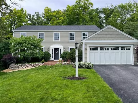 500 Westwood Dr, Barrington, IL 60010 photo 1