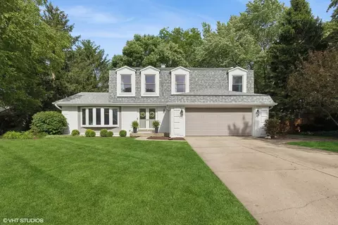 1013 Wellington Ave, Libertyville, IL 60048