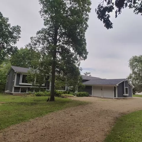Exterior - 10799 Randall Rd, Capron, IL 61012 photo 2 of 10
