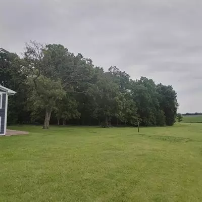 Exterior - 10799 Randall Rd, Capron, IL 61012 photo 7 of 10
