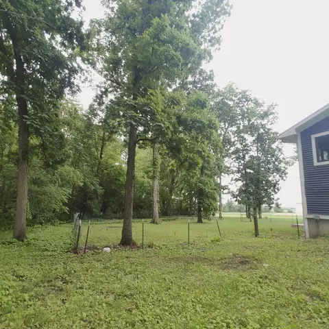 Exterior - 10799 Randall Rd, Capron, IL 61012 photo 4 of 10