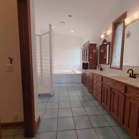 Bath - 10799 Randall Rd, Capron, IL 61012 photo 2 of 7