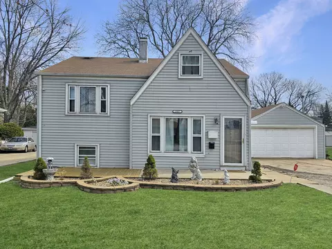 2957 Martin Ave, Northlake, IL 60164