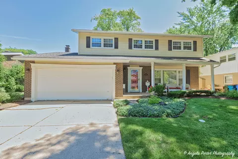 1005 N Greenfield Ln, Mount Prospect, IL 60056
