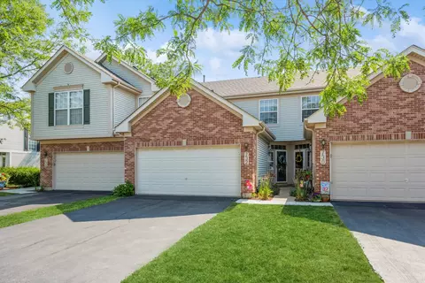 732 Stuarts Dr, Saint Charles, IL 60174