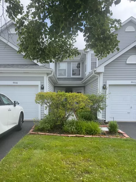 4448 W Quill Ln, Waukegan, IL 60085