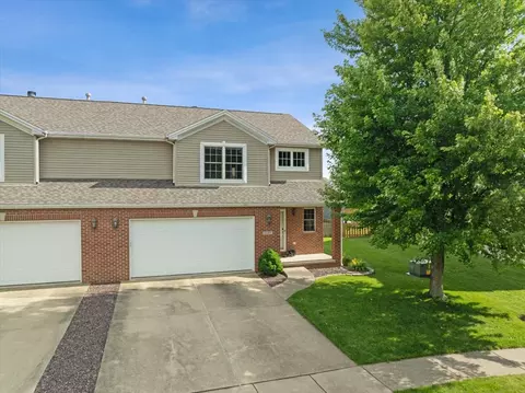 Exterior - 2327 Callard Ln, Normal, IL 61761 photo 7 of 7