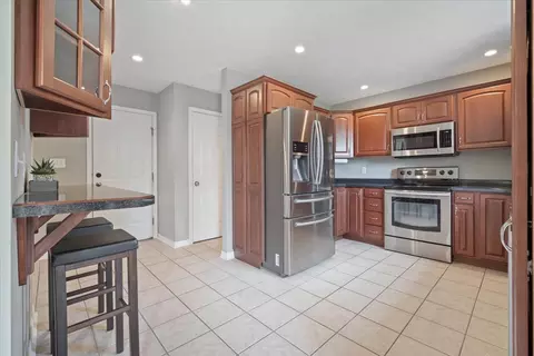 Kitchen - 2327 Callard Ln, Normal, IL 61761 photo 2 of 2