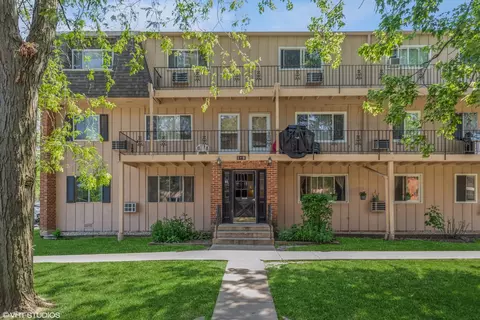 2410 Algonquin Rd #6, Rolling Meadows, IL 60008
