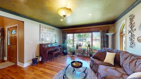 Living - 724 Eastchester Rd, Wheeling, IL 60090 photo 1 of 4