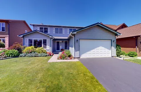 724 Eastchester Rd, Wheeling, IL 60090