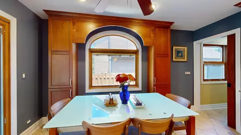 Dining - 724 Eastchester Rd, Wheeling, IL 60090 photo 3 of 3