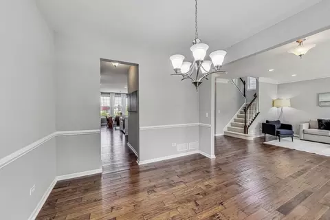 3668 Thornhill Dr, Elgin, IL 60124 photo 9