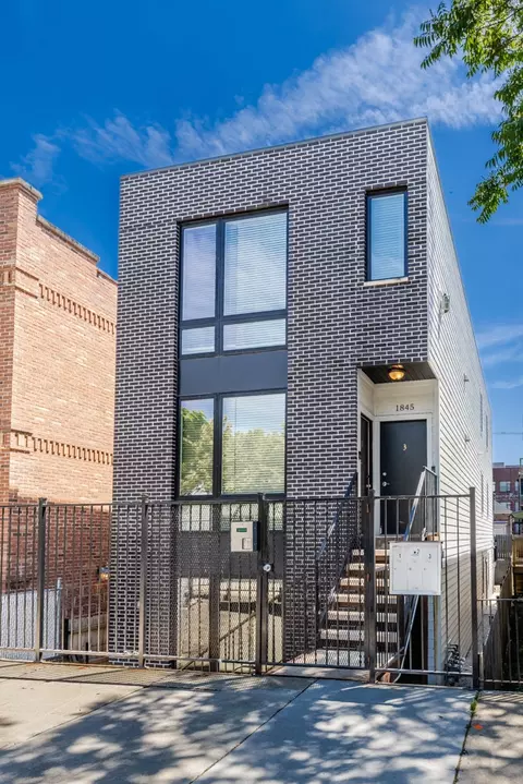 1845 W 21st Pl #3, Chicago, IL 60608