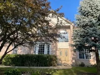 Exterior - 1421 Blume Dr, Elgin, IL 60124 photo 5 of 7