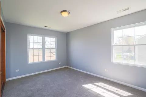 Bedroom - 1421 Blume Dr, Elgin, IL 60124 photo 2 of 5