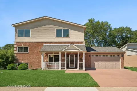 5844 Emerson St, Morton Grove, IL 60053