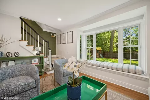 Living - 2814 Simpson St, Evanston, IL 60201 photo 8 of 9