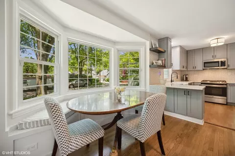 Kitchen - 2814 Simpson St, Evanston, IL 60201 photo 4 of 7