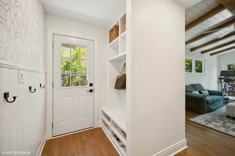 Entry Way - 2814 Simpson St, Evanston, IL 60201 photo 1 of 1