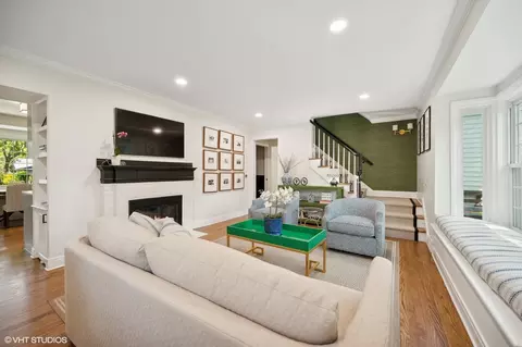 Living - 2814 Simpson St, Evanston, IL 60201 photo 5 of 9