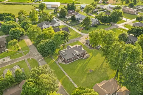 View/Area - 202 Jefferson St, Benson, IL 61516 photo 1 of 2