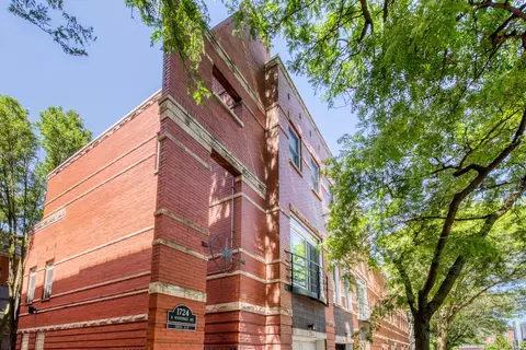 1724 N Winnebago Ave #F, Chicago, IL 60647