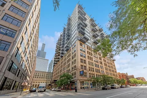 565 W Quincy St #1506, Chicago, IL 60661
