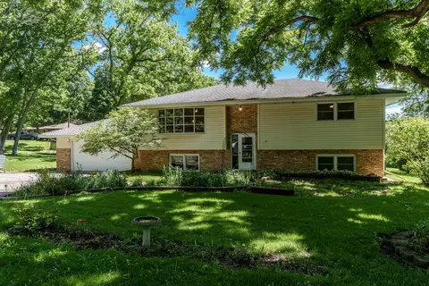4445 Wildwood Ln, Rockford, IL 61101