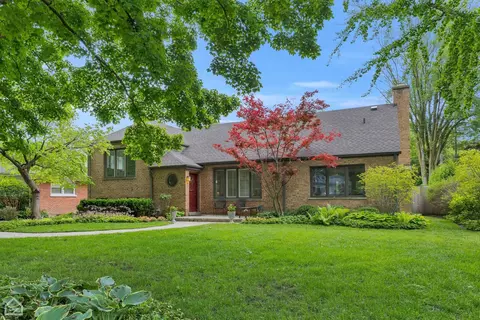 2531 Kenilworth Ave, Wilmette, IL 60091