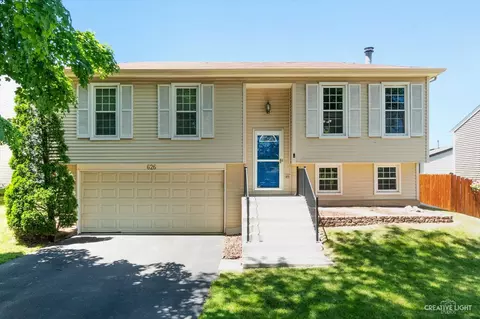 626 Oswego Dr, Carol Stream, IL 60188