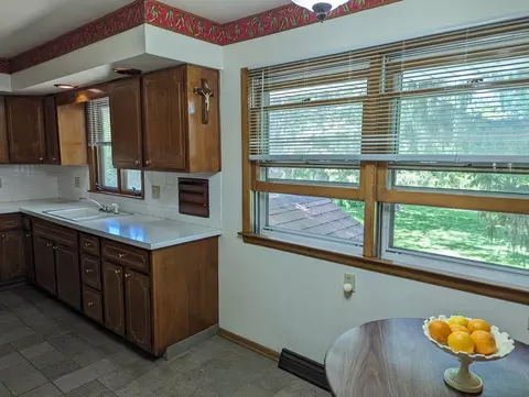 Kitchen - 1519 S Float Ave, Freeport, IL 61032 photo 1 of 4