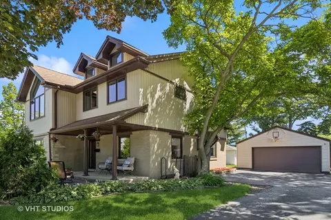 8755 Georgiana Ave, Morton Grove, IL 60053