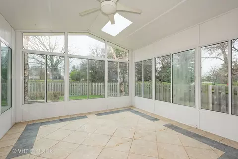 Exterior - 2269 Moser Ln, Algonquin, IL 60102 photo 2 of 4