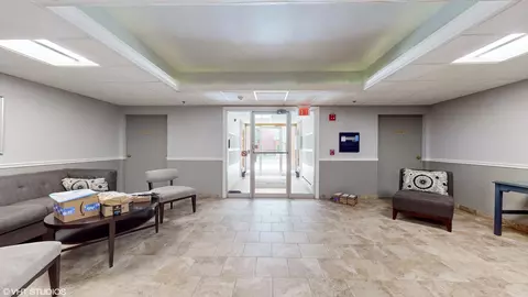 545 S River Rd #705, Des Plaines, IL 60016 photo 3