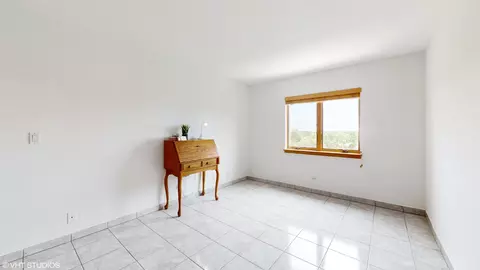 545 S River Rd #705, Des Plaines, IL 60016 photo 20