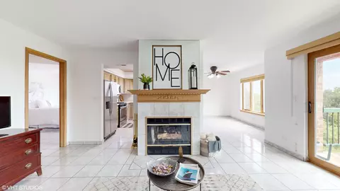 545 S River Rd #705, Des Plaines, IL 60016 photo 8