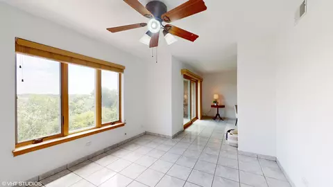 545 S River Rd #705, Des Plaines, IL 60016 photo 15