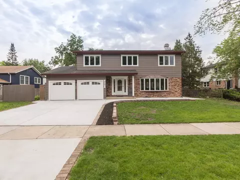 2607 N Highland Ave, Arlington Heights, IL 60004