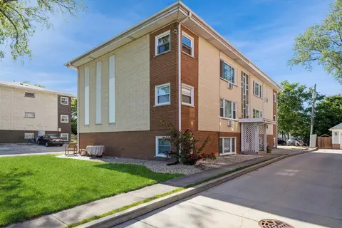 1411 W Cossitt Ave #1A, La Grange, IL 60525